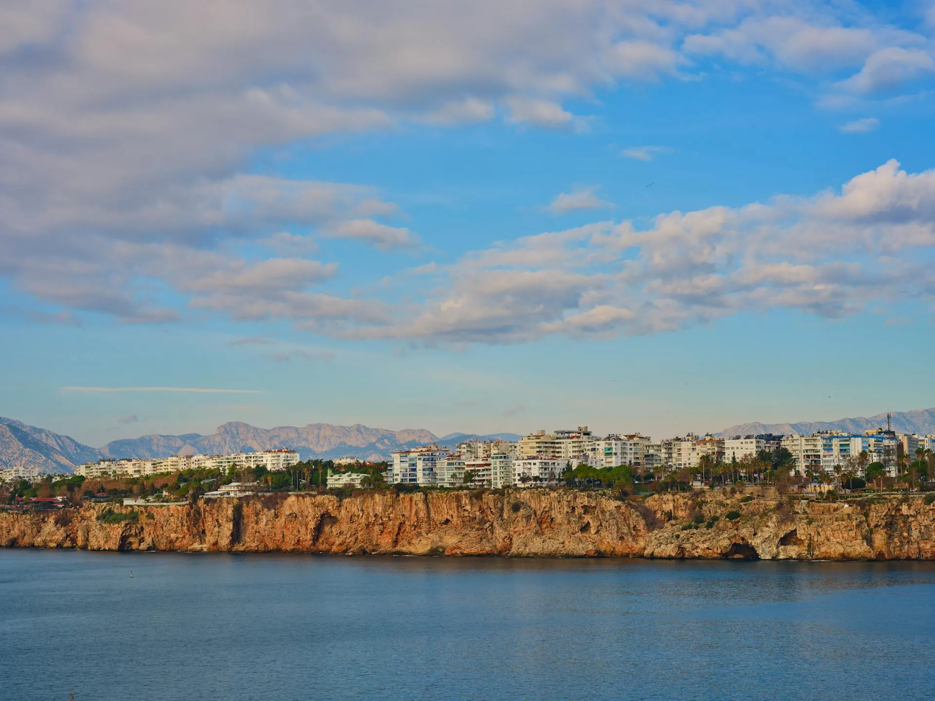 Antalya coastline, Turkey — the Mediterranean city that welcomes over 100,000 dental tourists every year for affordable, high-quality dental care